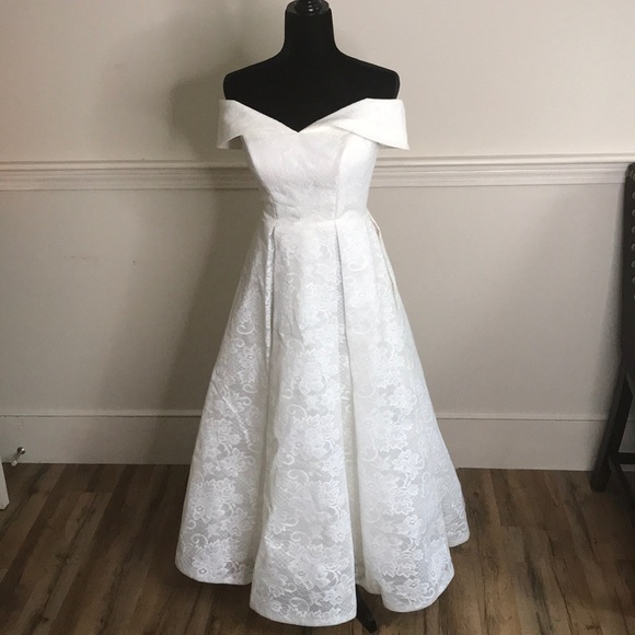 private label design Dresses & Skirts - Wedding Dress T-Length